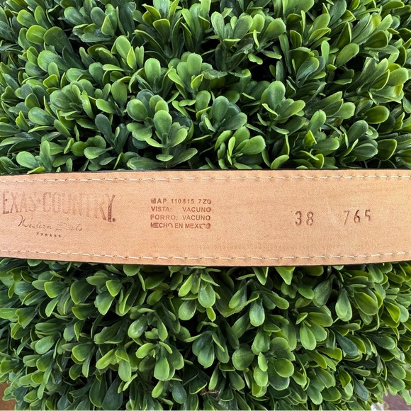 Texas Country Western Style Leather Belt Size 38 Made in Mexico –Tooled Floral - Picture 4 of 8